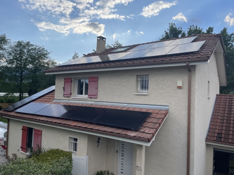 Installation panneaux photovoltaiques 8kwc sur la commune de Saint Genis Pouilly (01630), Villefranche-sur-Saône, DIZAY ENERGY
