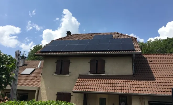 Pose de panneaux photovoltaïques en Auvergne-Rhône-Alpes, Villefranche-sur-Saône, DIZAY ENERGY